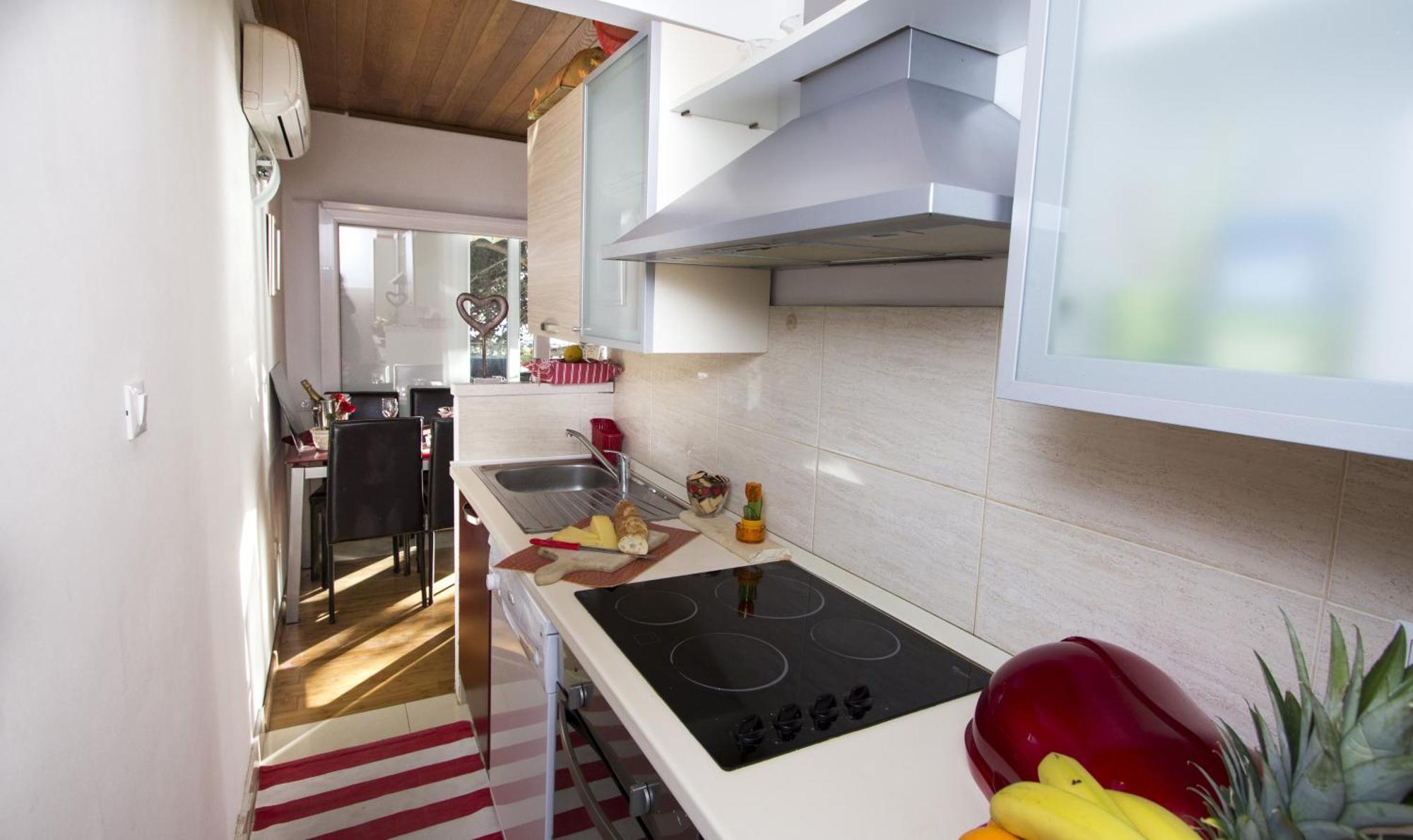 Apartments By The Sea Brela, Makarska - 11821 Room photo